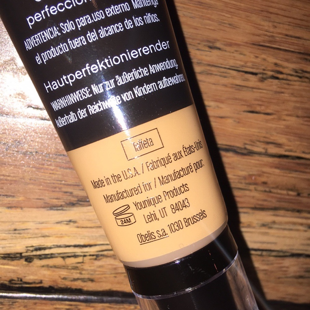 Younique concealer